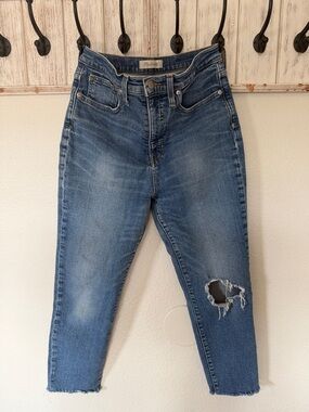 Madewell Medium Blue Distressed Cropped Ankle Jeans